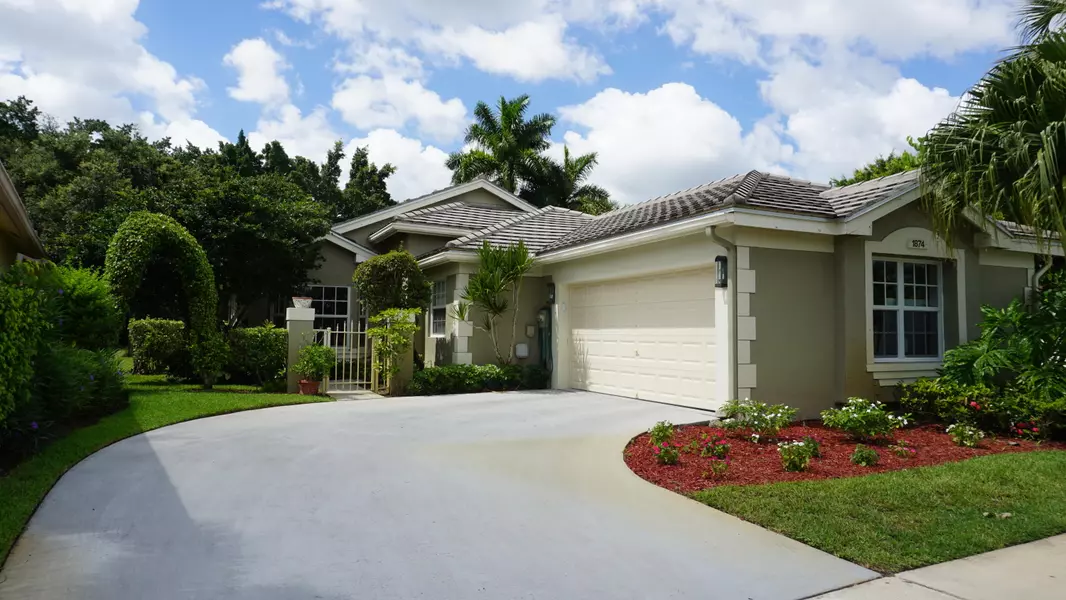 1874 S Club DR, Wellington, FL 33414