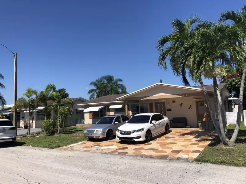 5721 NW 72nd AVE, Tamarac, FL 33321