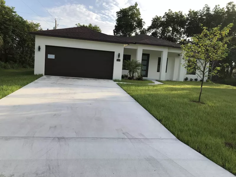 1089 SW Dartmouth AVE, Port Saint Lucie, FL 34953