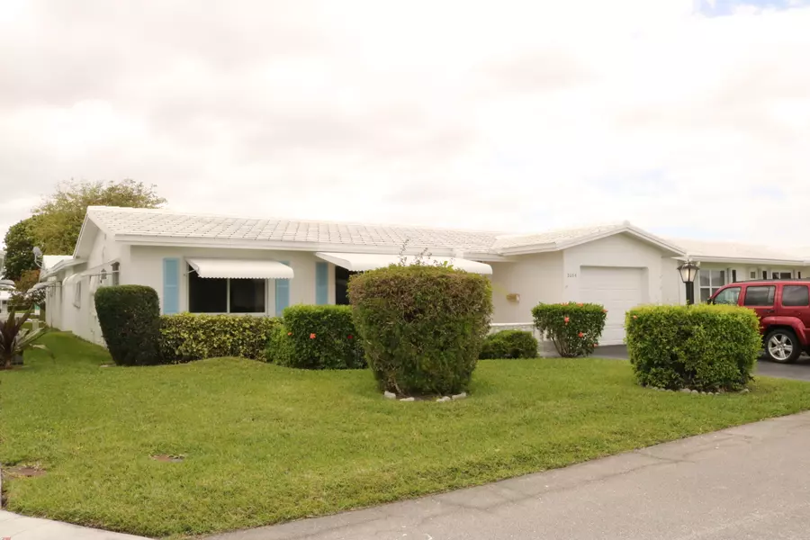 2086 SW 12th AVE, Boynton Beach, FL 33426