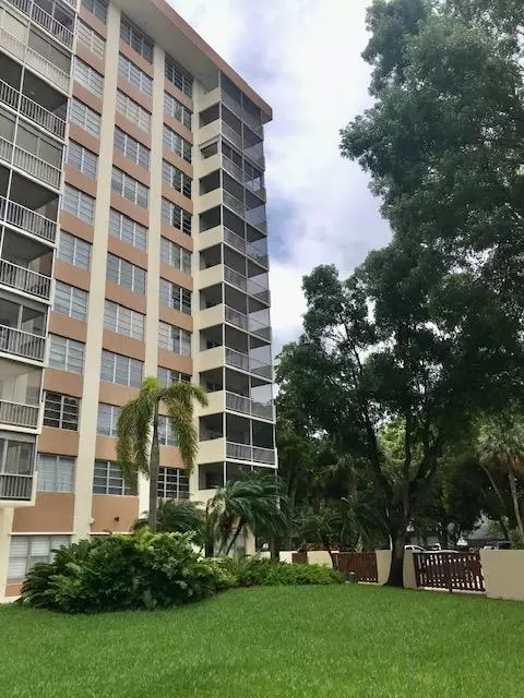 Coral Springs, FL 33065,10777 W Sample RD 610