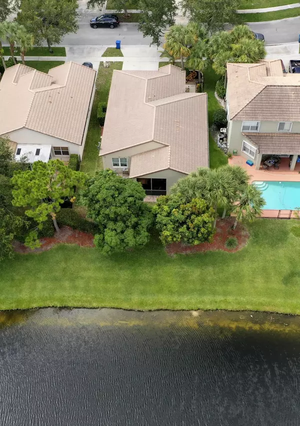 Royal Palm Beach, FL 33411,136 Seminole Lakes DR