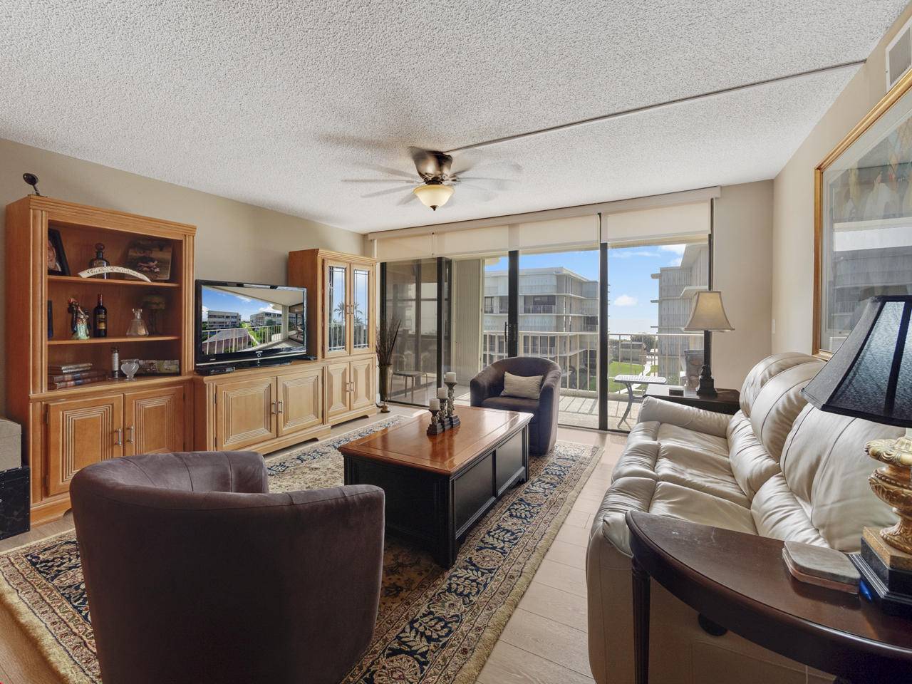Palm Beach, FL 33480,3200 S Ocean BLVD C401