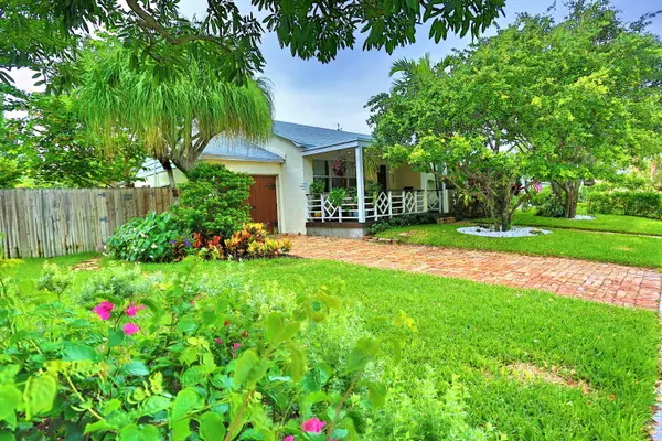 Lake Worth Beach, FL 33460,322 Princeton DR