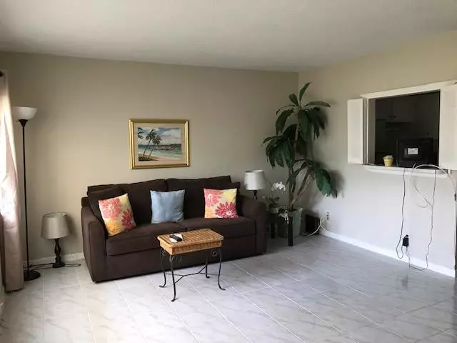 171 E Mansfield, Boca Raton, FL 33434