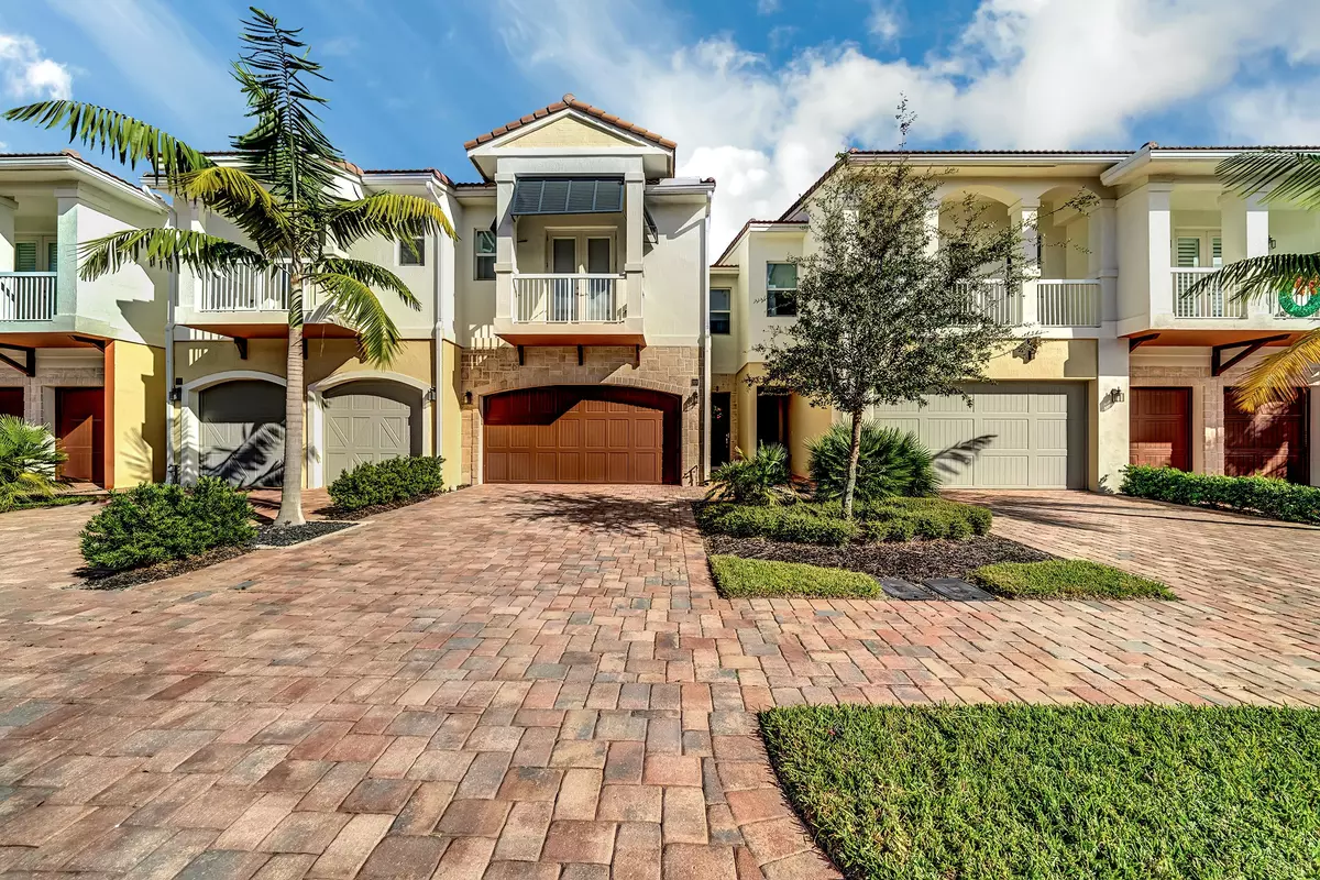 Boca Raton, FL 33487,100 NW 69th CIR 113