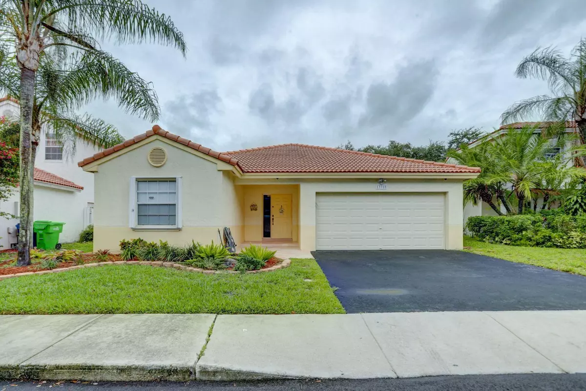 Sunrise, FL 33323,13310 NW 12th CT