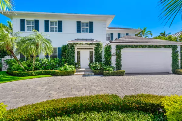 221 Queens LN,  Palm Beach,  FL 33480
