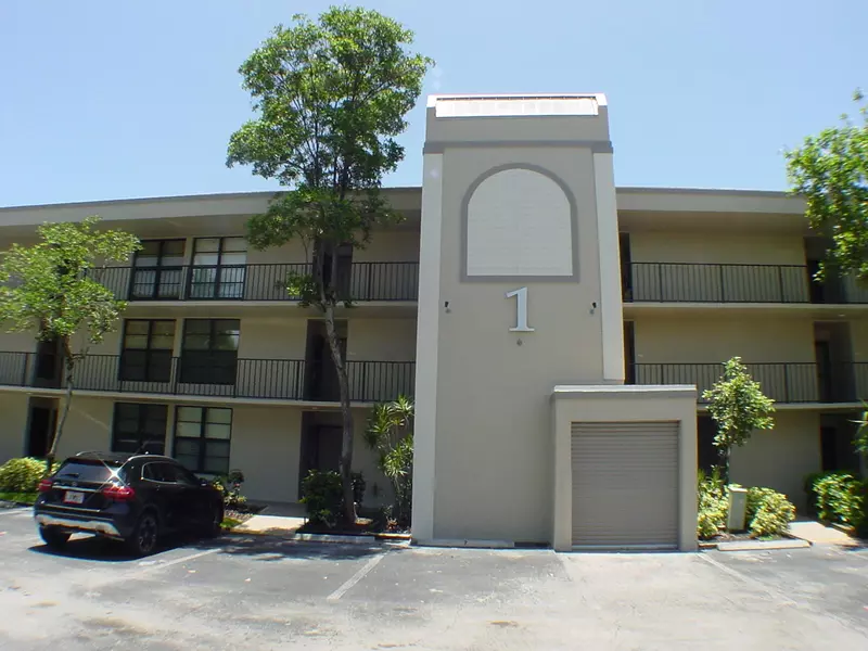 1 Royal Palm WAY 301, Boca Raton, FL 33432