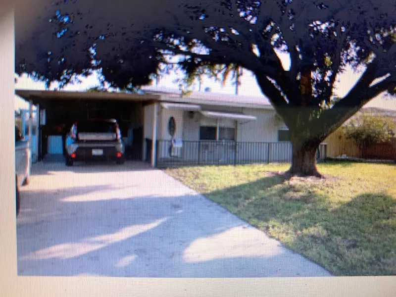 3132 Scanlan AVE, Lake Worth, FL 33461