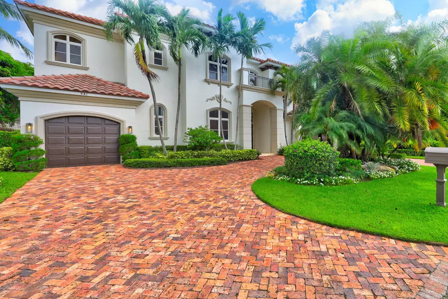 941 Banyan DR, Delray Beach, FL 33483