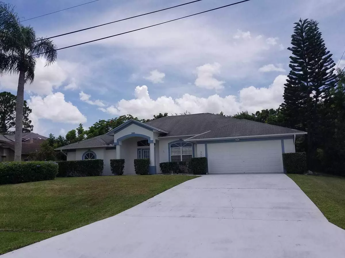 Port Saint Lucie, FL 34983,335 SE Fisk RD