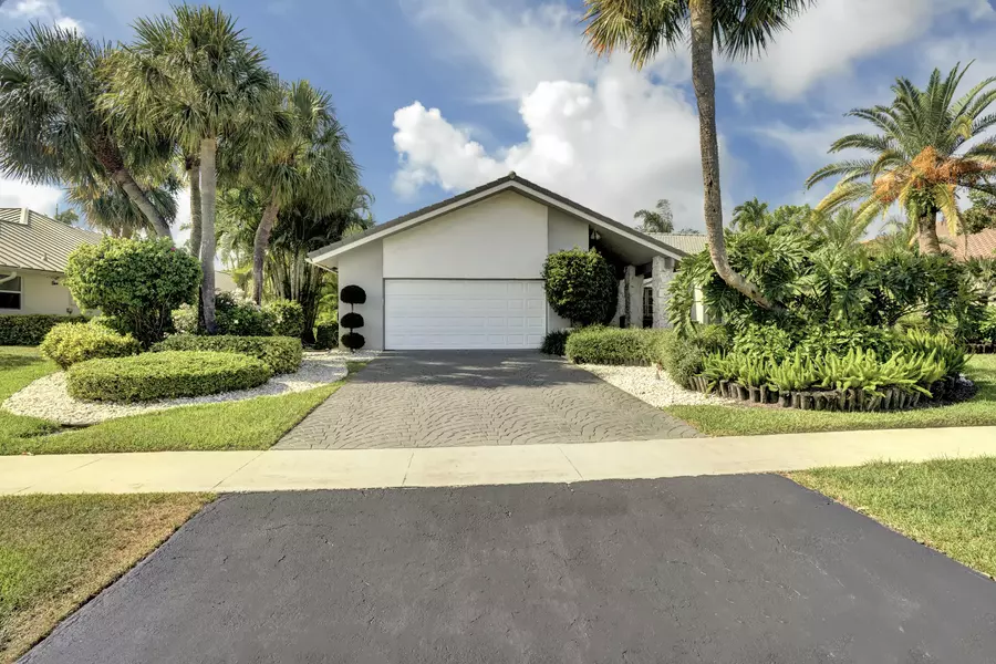 3961 Live Oak BLVD, Delray Beach, FL 33445