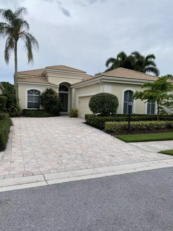 112 Isle Dr, Palm Beach Gardens, FL 33418