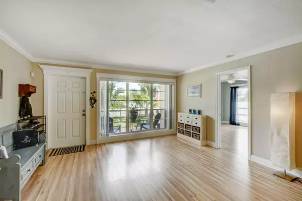 Lake Worth, FL 33461,5162 Lake Osborne DR