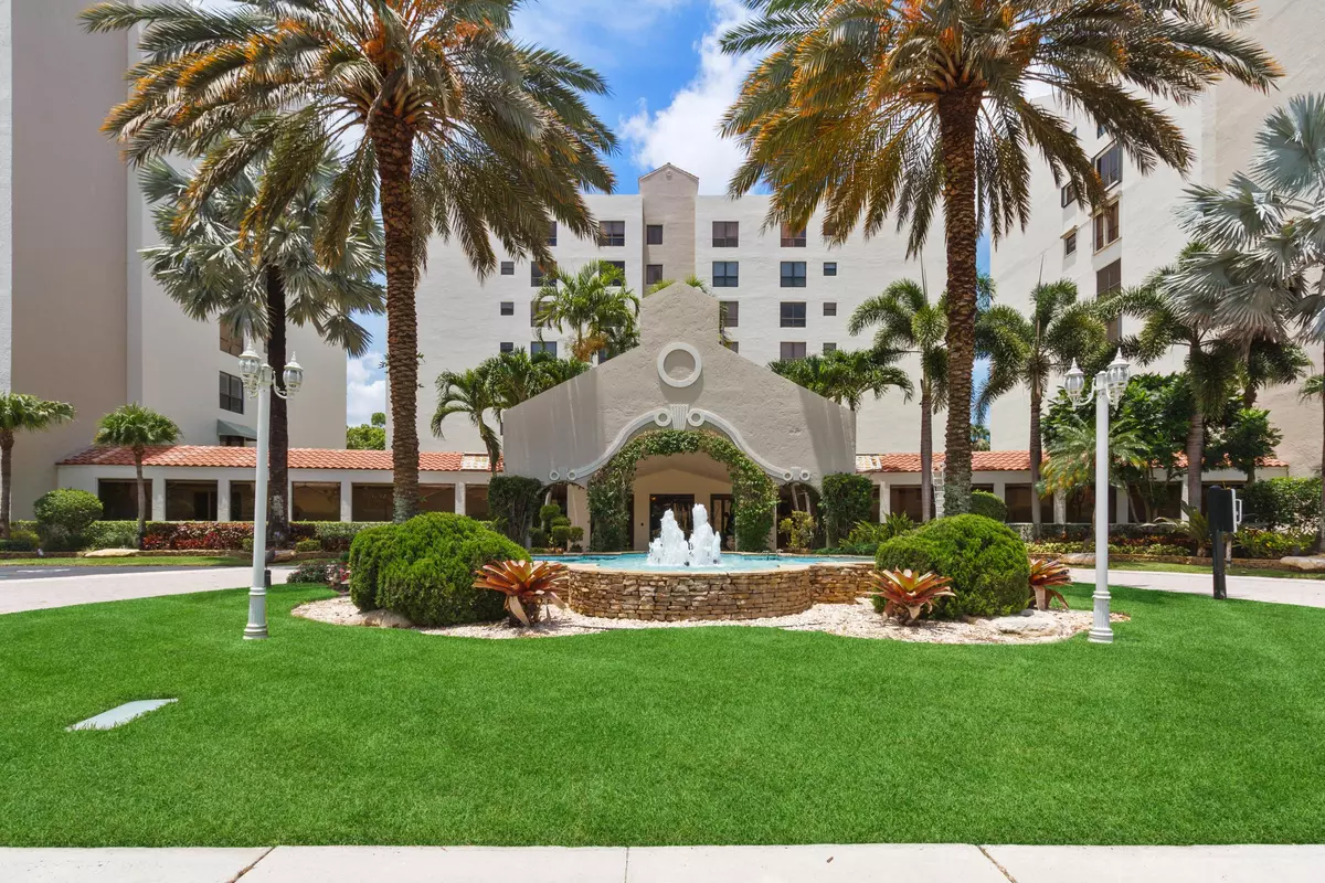 Boca Raton, FL 33433,7235 Promenade DR J-202