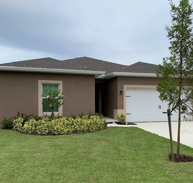 5203 Oakland Lake CIR, Fort Pierce, FL 34951