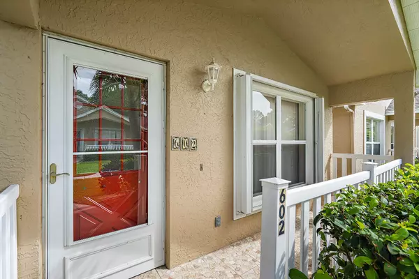 Port Saint Lucie, FL 34986,602 NW San Remo CIR