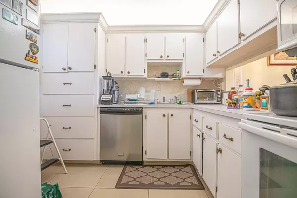 Lake Worth, FL 33461,2812 S Garden DR 210