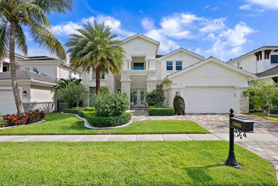 1605 E Hemingway DR, Juno Beach, FL 33408