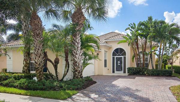 8072 Jolly Harbour CT, Wellington, FL 33414