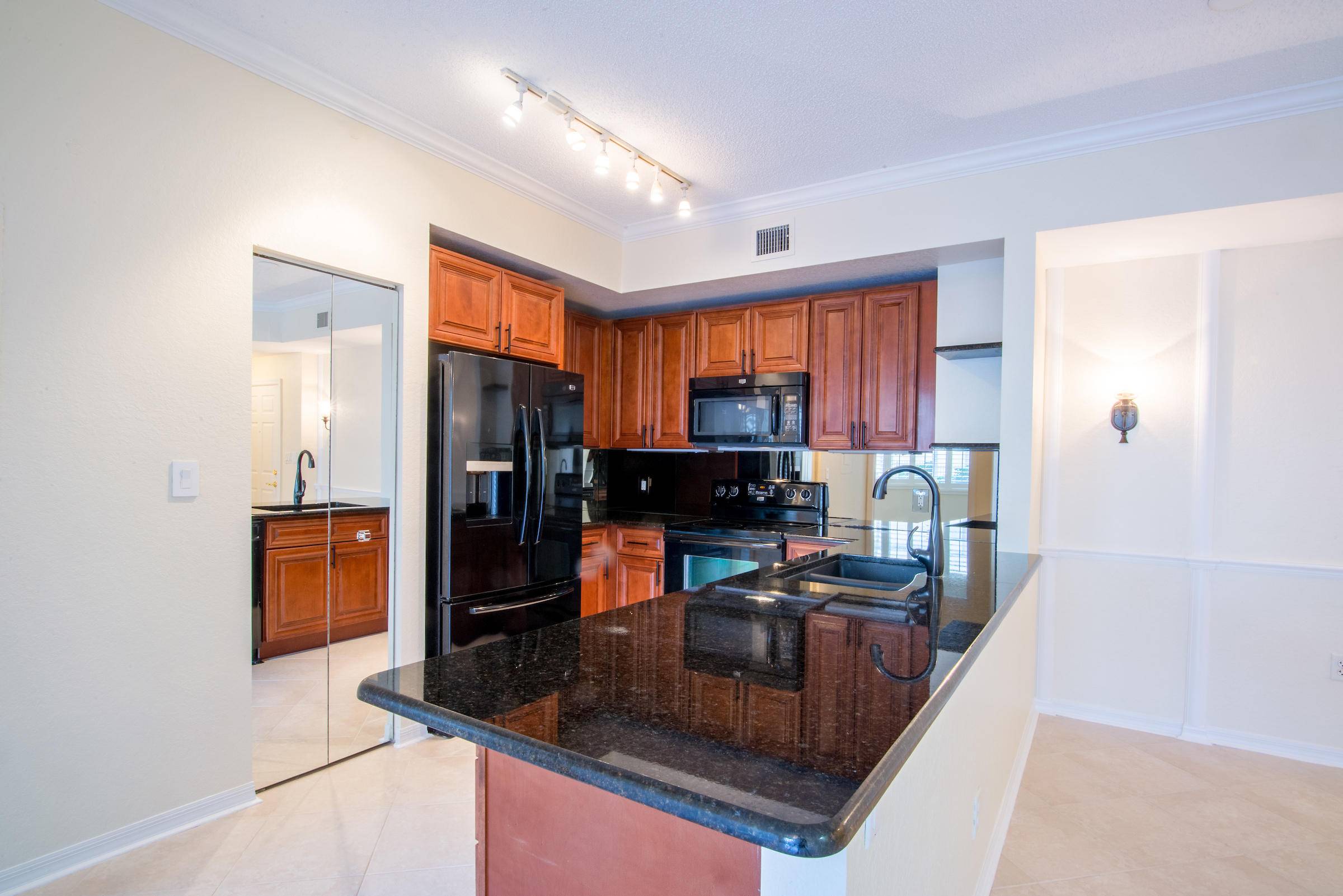 1801 N Flagler DR 136, West Palm Beach, FL 33407
