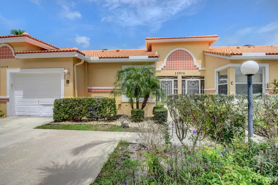 12574 Crystal Pointe DR B, Boynton Beach, FL 33437