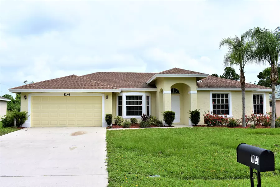 1141 SW Hunnicut AVE, Port Saint Lucie, FL 34953