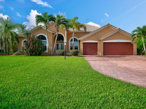 Lake Worth, FL 33467,9886 Crossbill CT