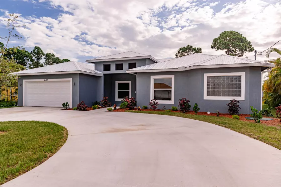 2117 SW Savage BLVD, Port Saint Lucie, FL 34953