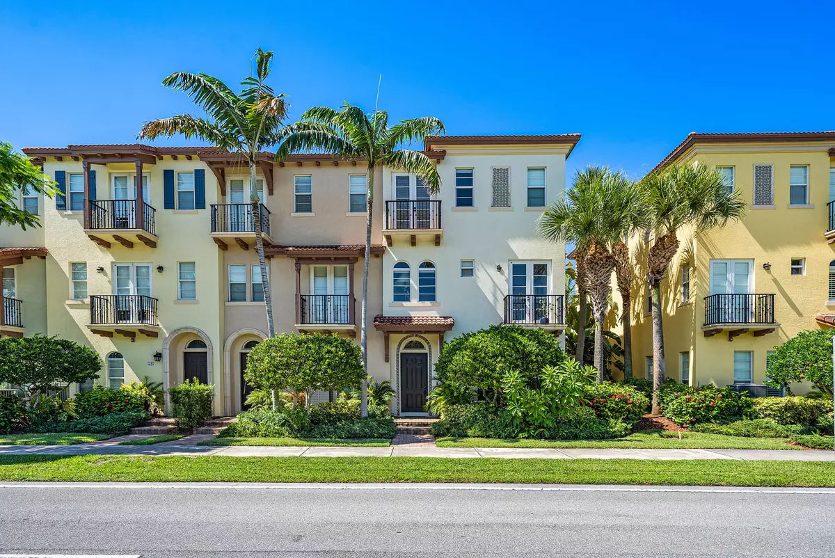 Boca Raton, FL 33487,52 Via Floresta DR