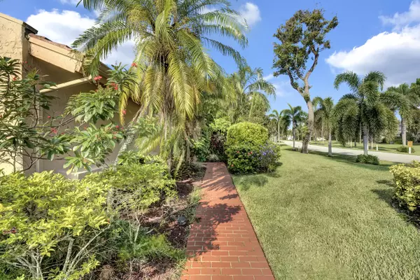 Boynton Beach, FL 33437,5626 Ainsley CT