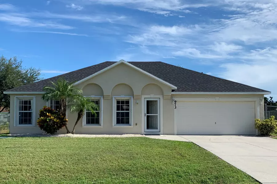 973 SE Caravan AVE, Port Saint Lucie, FL 34983