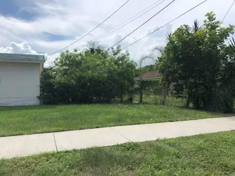 Lake Worth, FL 33461,4883 Davis RD