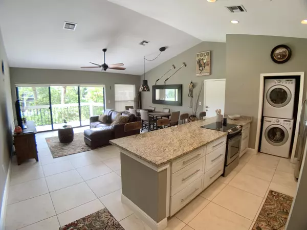 11863 Wimbledon CIR 502, Wellington, FL 33414