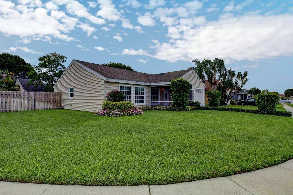 Lake Worth, FL 33467,7991 Ridgewood DR