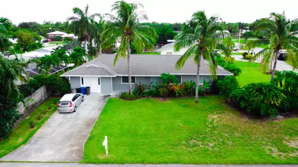 Jensen Beach, FL 34957,1681 NE 24th Terr TER