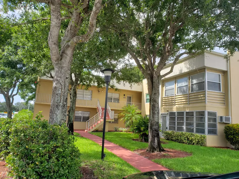 404 Capri I, Delray Beach, FL 33484