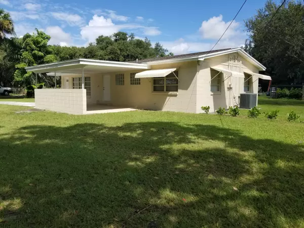 1008 Charlotta ST, Fort Pierce, FL 34982