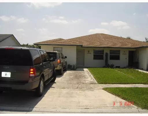 2345 Avenue Z A, Riviera Beach, FL 33403