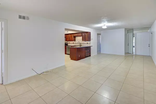 Boca Raton, FL 33431,3150 Leewood TER L122