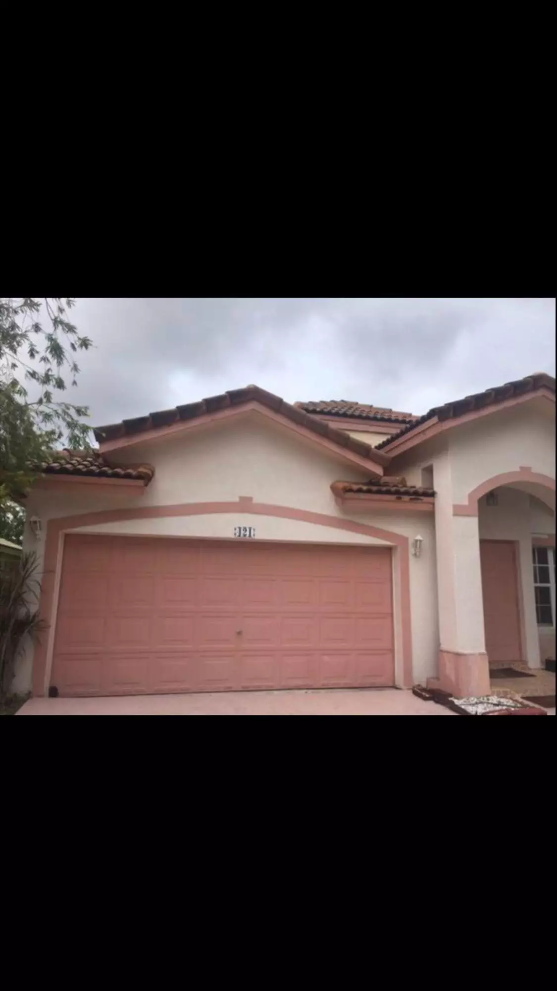 Pembroke Pines, FL 33029,421 SW 203rd AVE