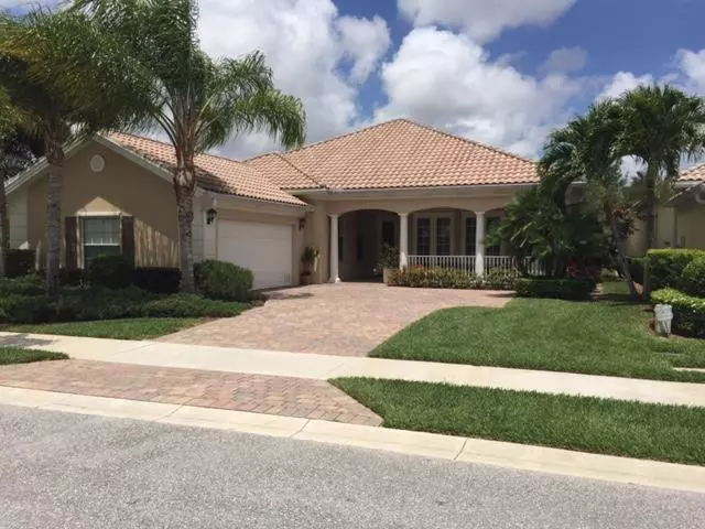 4617 Bontia DR, Palm Beach Gardens, FL 33418