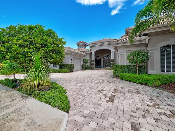 Palm Beach Gardens, FL 33418,104 Saint Martin DR