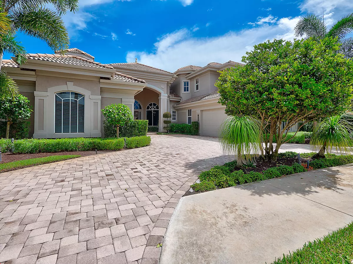 Palm Beach Gardens, FL 33418,104 Saint Martin DR