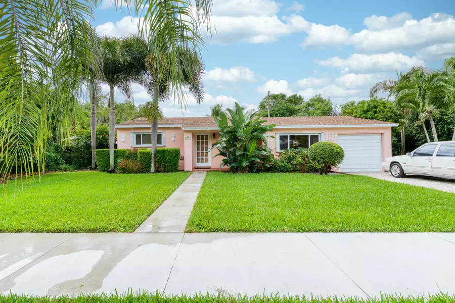 227 Dartmouth DR, Lake Worth, FL 33460