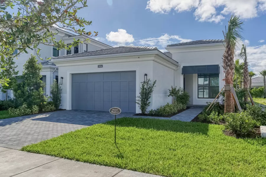 13694 Artisan CIR, Palm Beach Gardens, FL 33418