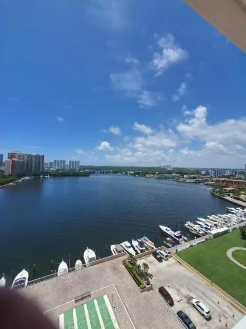 Sunny Isles Beach, FL 33160,250 174th  Street 1518