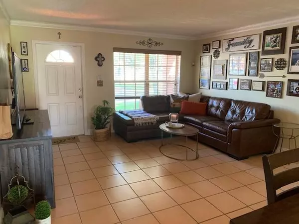 Hialeah, FL 33018,9048 NW 191st TER