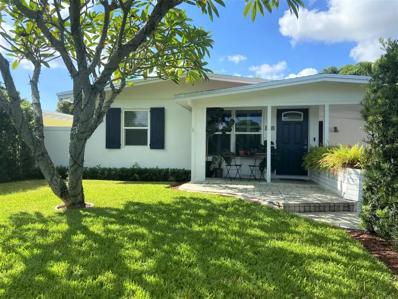 250 NE 10th ST, Delray Beach, FL 33444